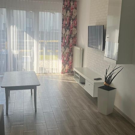 1 Tyskie Apartamenty Z Ogrodkiem Tychy Buitenkant foto