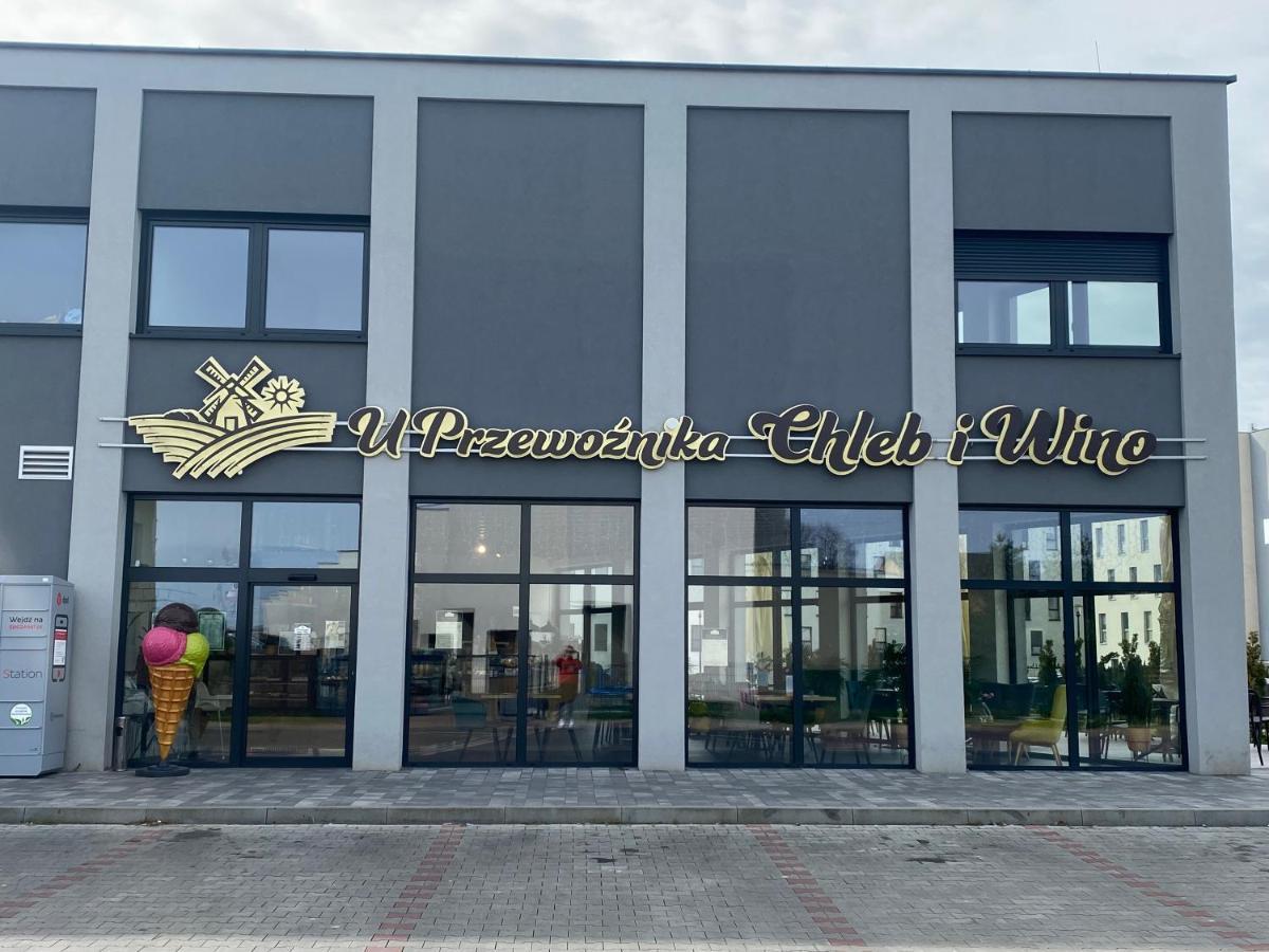 1 Tyskie Apartamenty Z Ogrodkiem Tychy Buitenkant foto