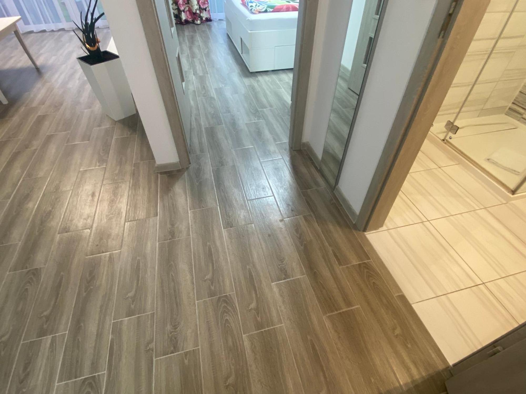 1 Tyskie Apartamenty Z Ogrodkiem Tychy Buitenkant foto
