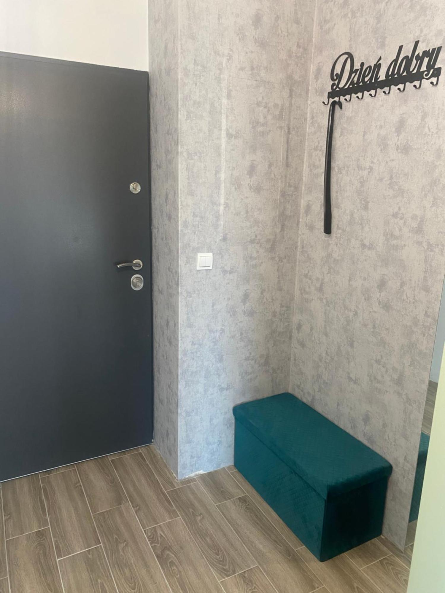 1 Tyskie Apartamenty Z Ogrodkiem Tychy Buitenkant foto